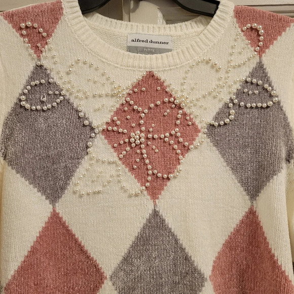 Vintage Alfred Dunner Sweater Diamond Pattern Pearl Floral Bead Applique - Picture 2 of 6